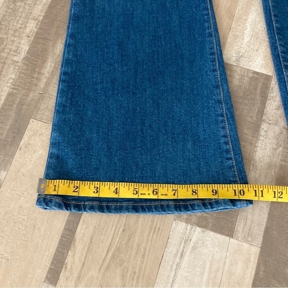 Bdg Low Rise Flare Denim Jean NWT 29 studded pockets - Picture 7 of 16